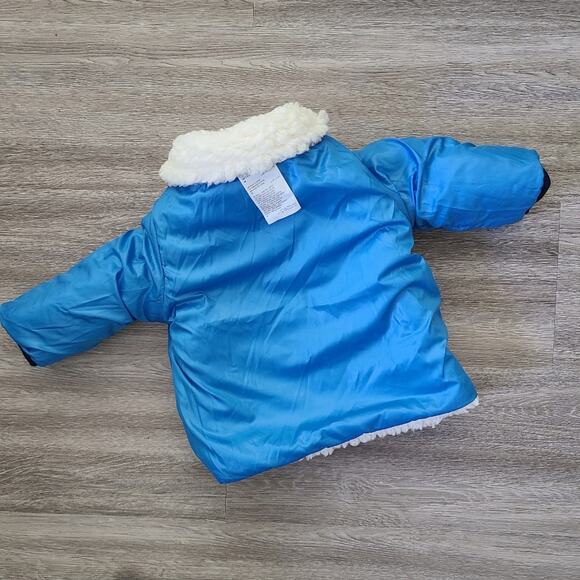 First Impressions faux sherpa reversible jacket Size 6-9 months - Picture 4 of 6